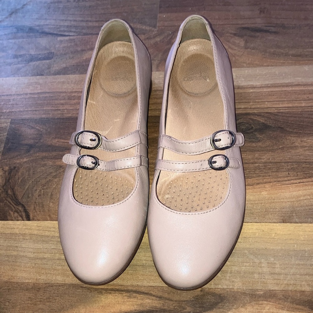 Dansko Women's Flats in Light Pink